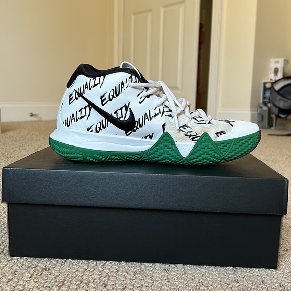 Kyrie 4 BHM - Picture 3 of 7